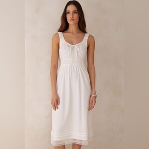 Elegant White Sleeveless Dress- Missing internal and external tags